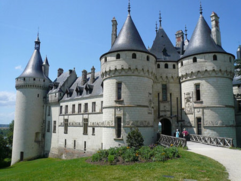 đặc trưng kiến trúc lâu đài pháp