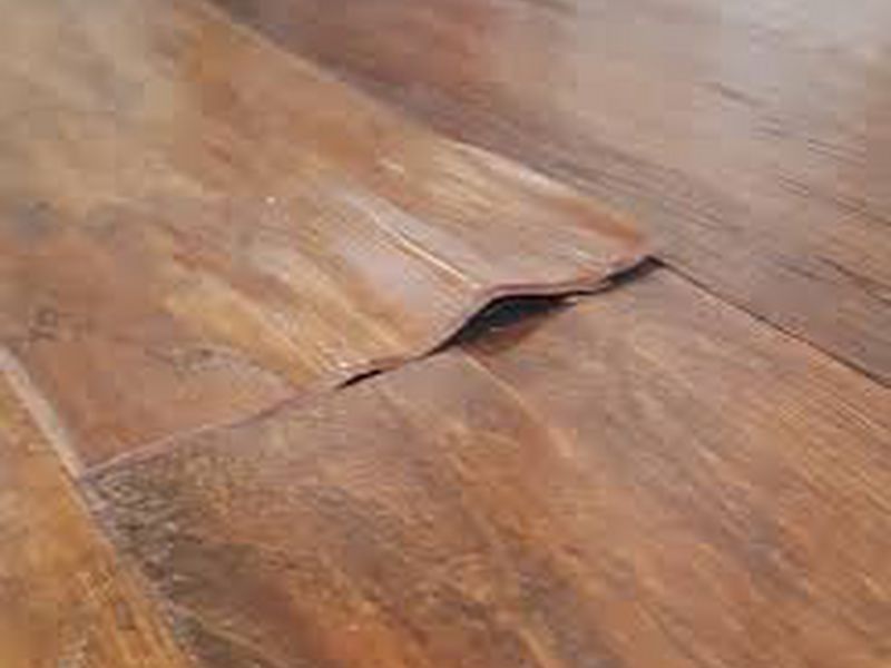 sàn gỗ bị cong vênh