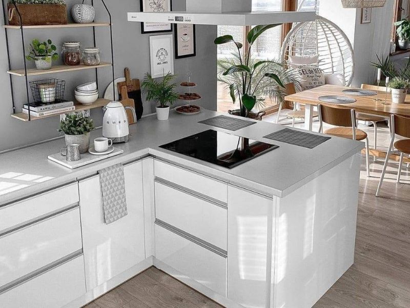 Thiết kế không gian bếp đơn giản và sang trọng