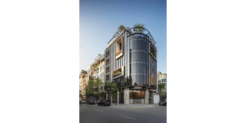 Kiến trúc nhà đẹp mặt tiền 6m có hầm để xe