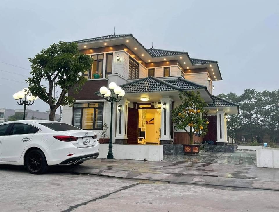 Công trình thi công nhà 2 tầng đẹp cho gia đình nhiều thế hệ 