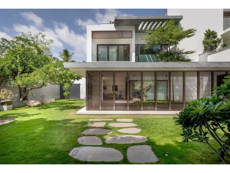 Thiết kế biệt thự sân vườn 500m2 hiện đại 2 tầng hài hòa phong thủy