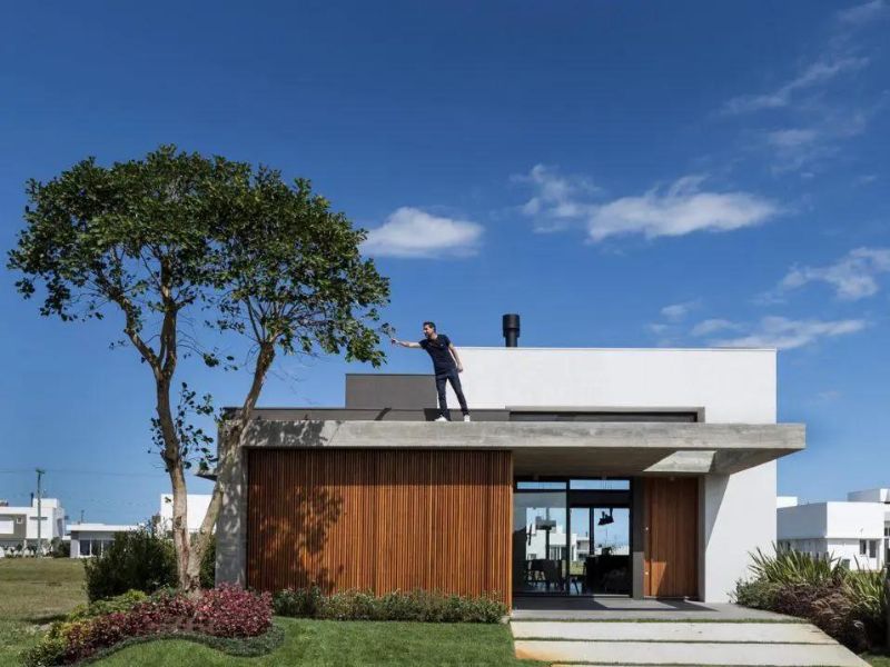 Thiết kế không gian mở thoáng đãng cho ngôi nhà 1 tầng 100m2 mái bằng