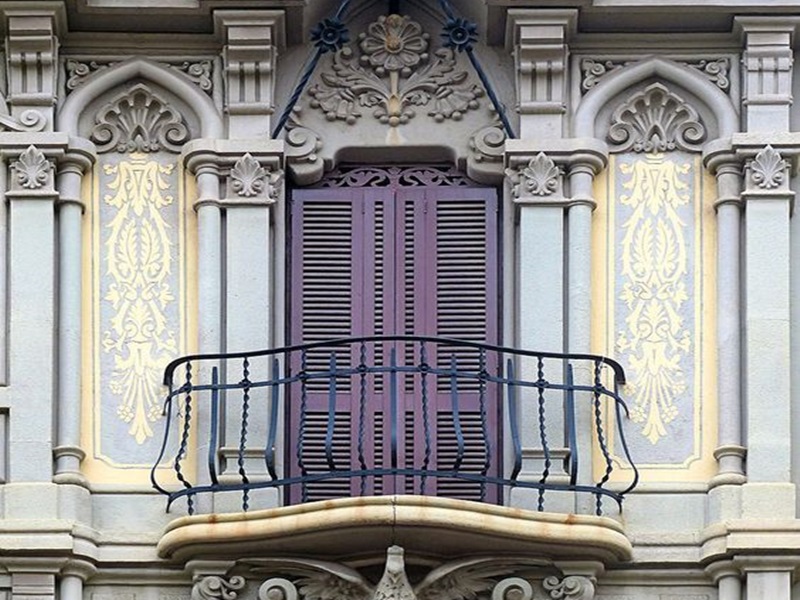 mẫu cửa sổ cổ điển cho biệt thự