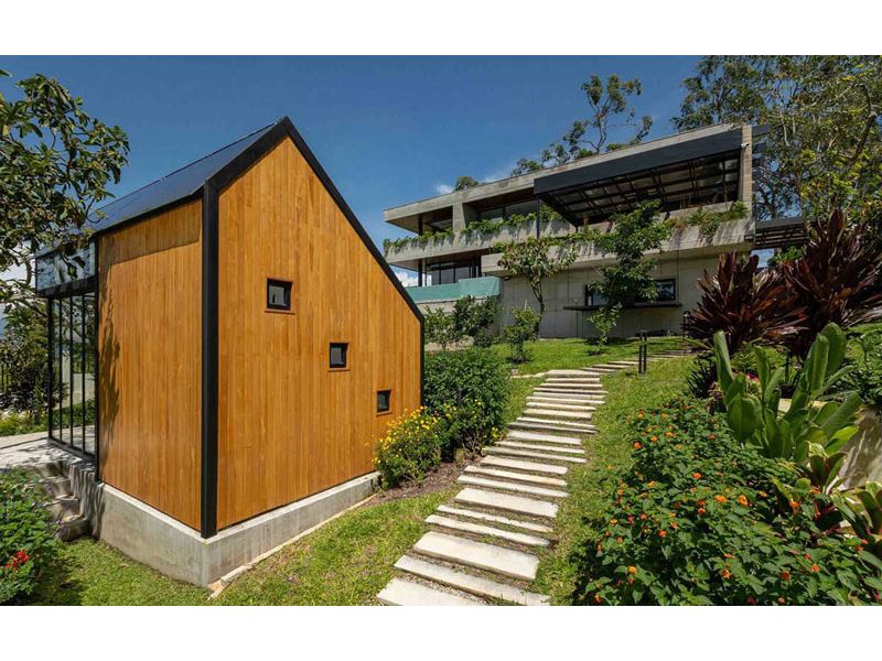 Biệt thự nghỉ dưỡng nằm chênh vênh trên vách núi