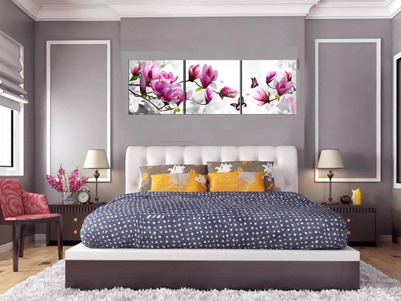 thiết kế phòng ngủ không cần giường với hình hoa