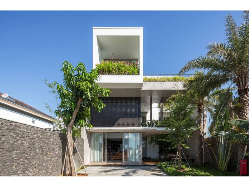 Kiến trúc biệt thự vườn 2 tầng 1 tum có sân vườn phía trước