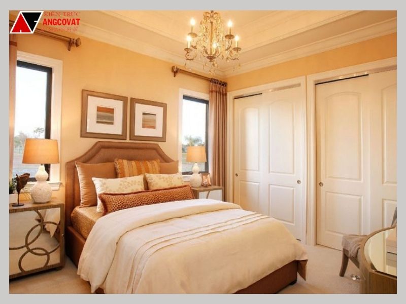 Phòng ngủ 1 của mẫu biệt thự 1 tầng tân cổ điển đẹp Pháp được thiết kế phong cách sang trọng đầy đủ nội thất