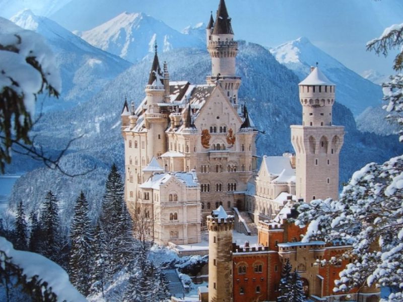lâu đài châu âu lãng mạn nhất thế giới