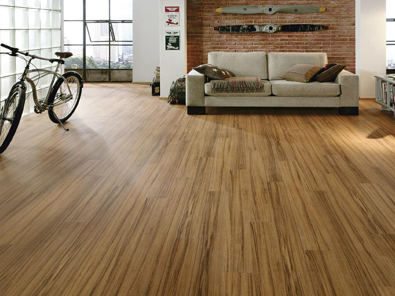 Hiểu biết về sàn gỗ tự nhiên để có phương pháp xử lý sàn gỗ bị phồng