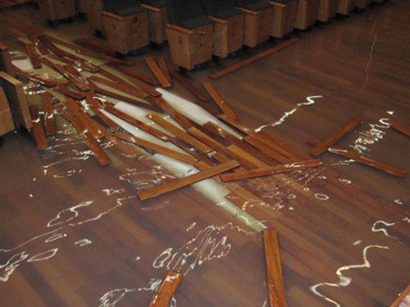 Biết nguyên nhân để có cách xử lý sàn gỗ bị phồng