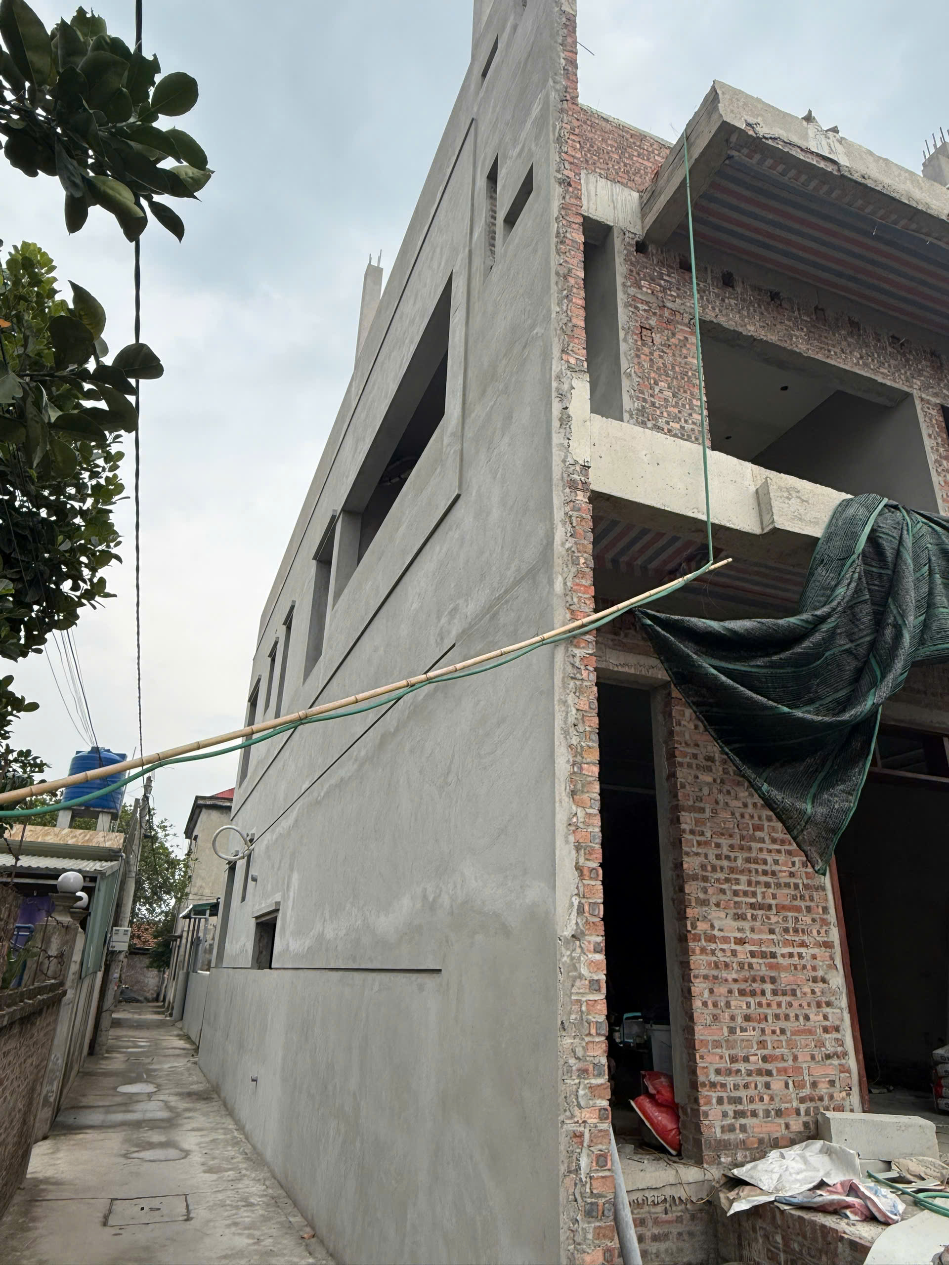 Kinh nghiệm thi công thực tế mẫu nhà 2 tầng mặt tiền 6m hiện đại tại Hưng Yên
