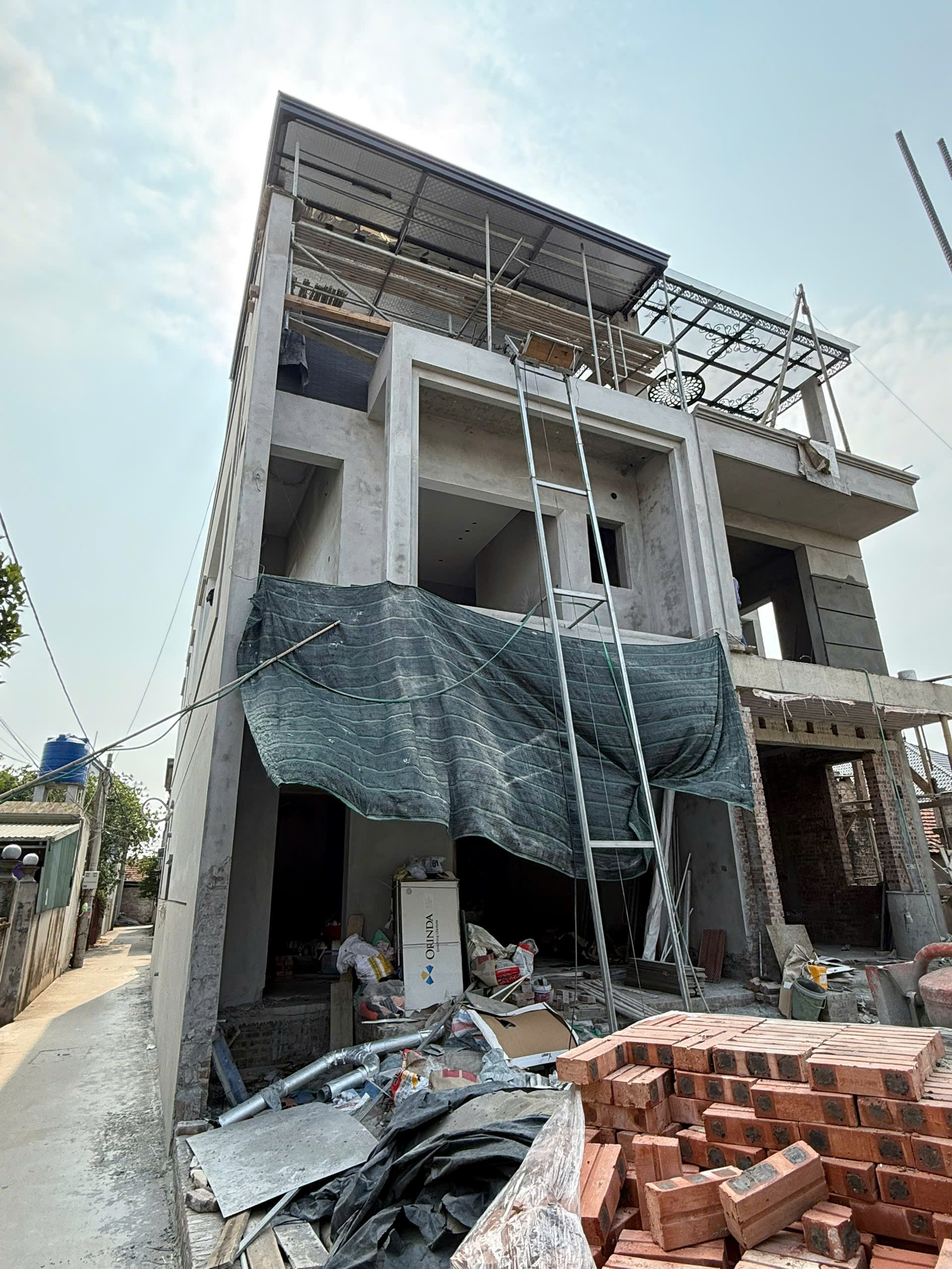 Cập nhật tiến đô  thi công thực tế mẫu nhà 2 tầng mặt tiền 6m hiện đại tại Hưng Yên